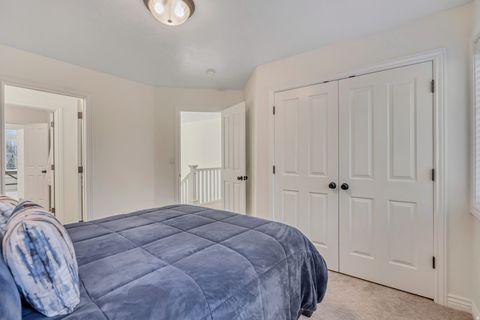 Tiny photo for 3261 E LANTERN HILL CT, Cottonwood Heights, UT 84093 (MLS # 2123797)