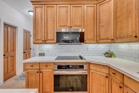 Tiny photo for 3261 E LANTERN HILL CT, Cottonwood Heights, UT 84093 (MLS # 2123797)