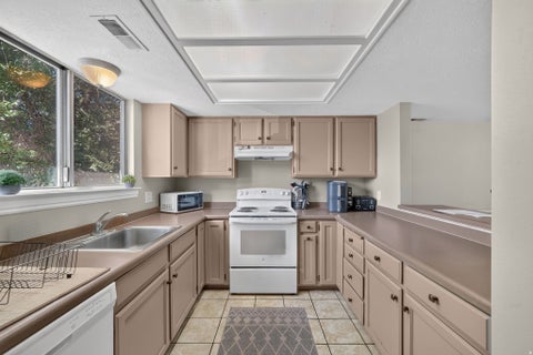 Tiny photo for 665 N 100 E #8, Provo, UT 84606 (MLS # 2183298)