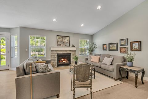 Tiny photo for 1668 N 400 W, Farmington, UT 84025 (MLS # 2150909)