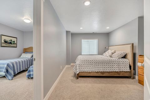 Tiny photo for 1668 N 400 W, Farmington, UT 84025 (MLS # 2150909)