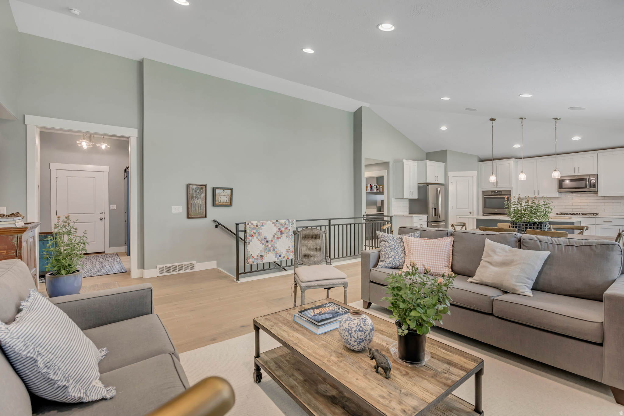 BRENTWOOD ESTATES - Residential