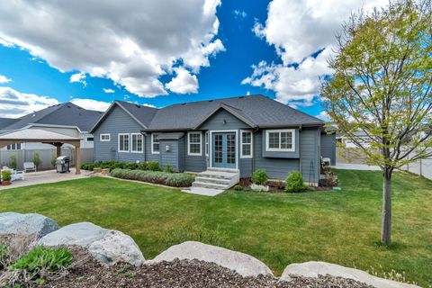 Tiny photo for 1668 N 400 W, Farmington, UT 84025 (MLS # 2150909)