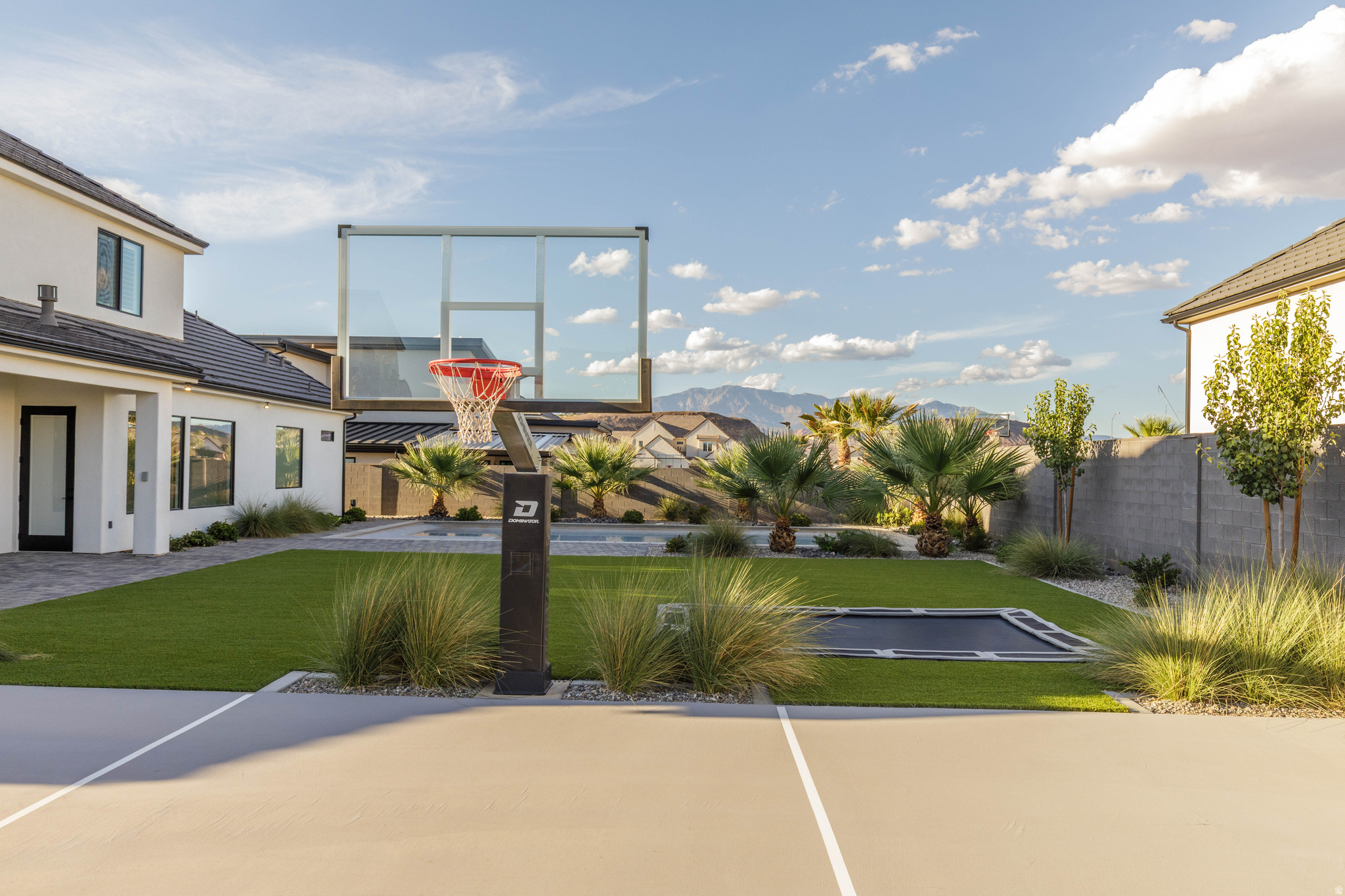 MAJESTIC FIELDS - Residential