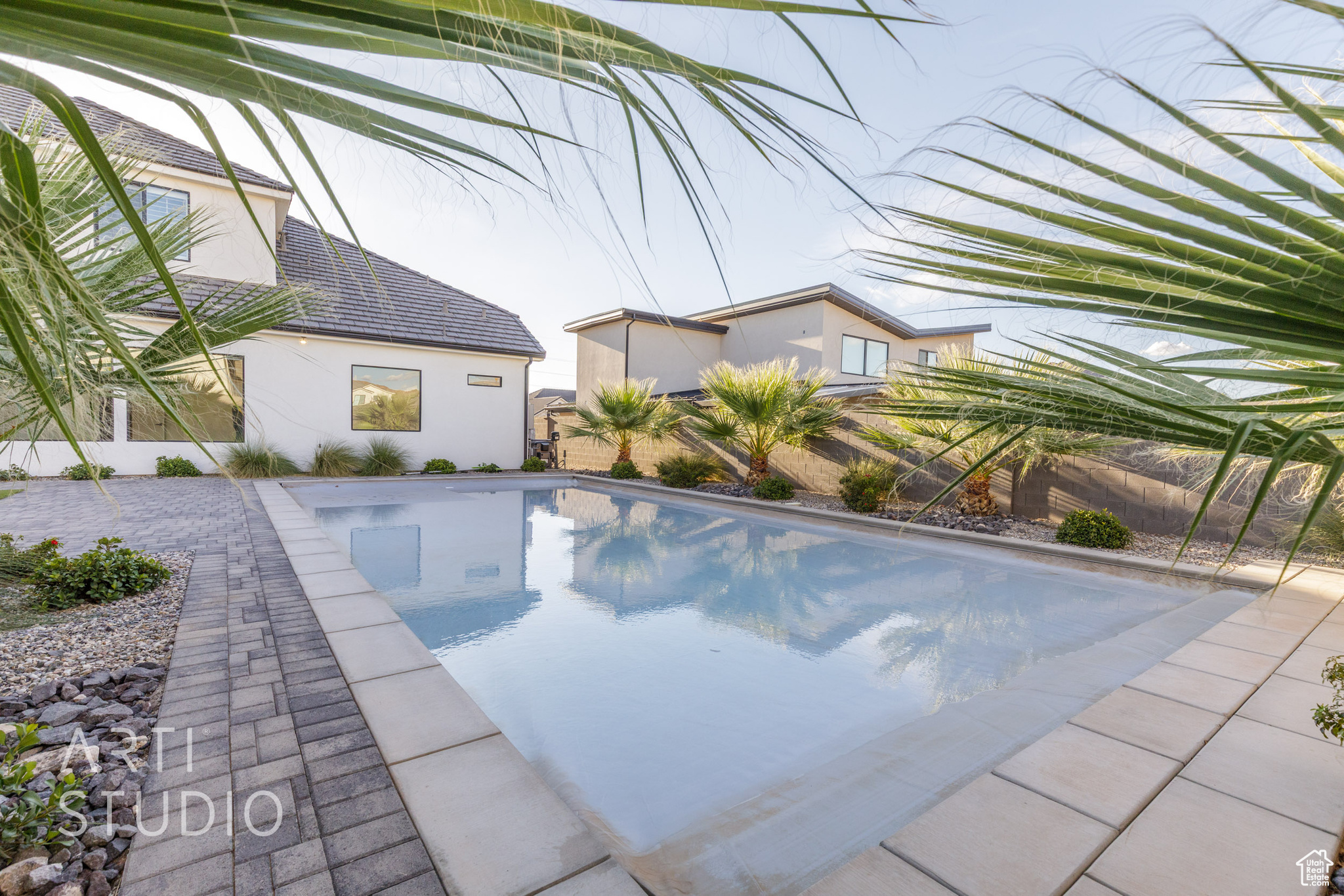 MAJESTIC FIELDS - Residential