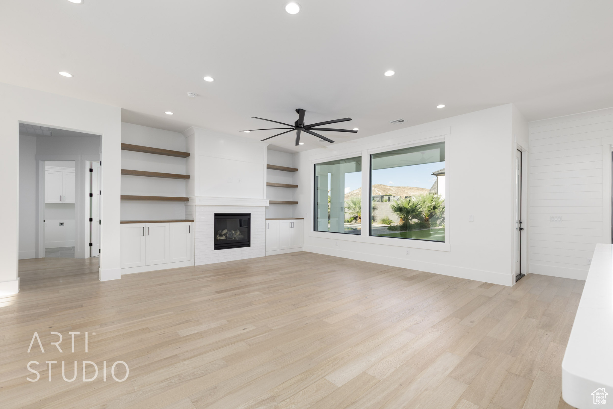 MAJESTIC FIELDS - Residential
