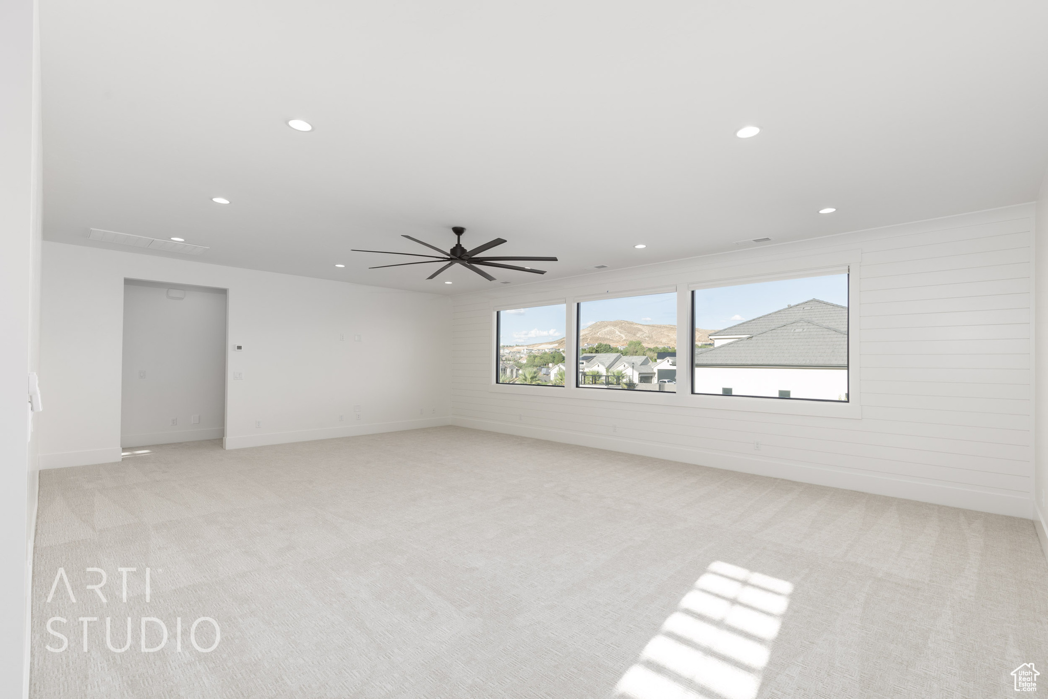 MAJESTIC FIELDS - Residential