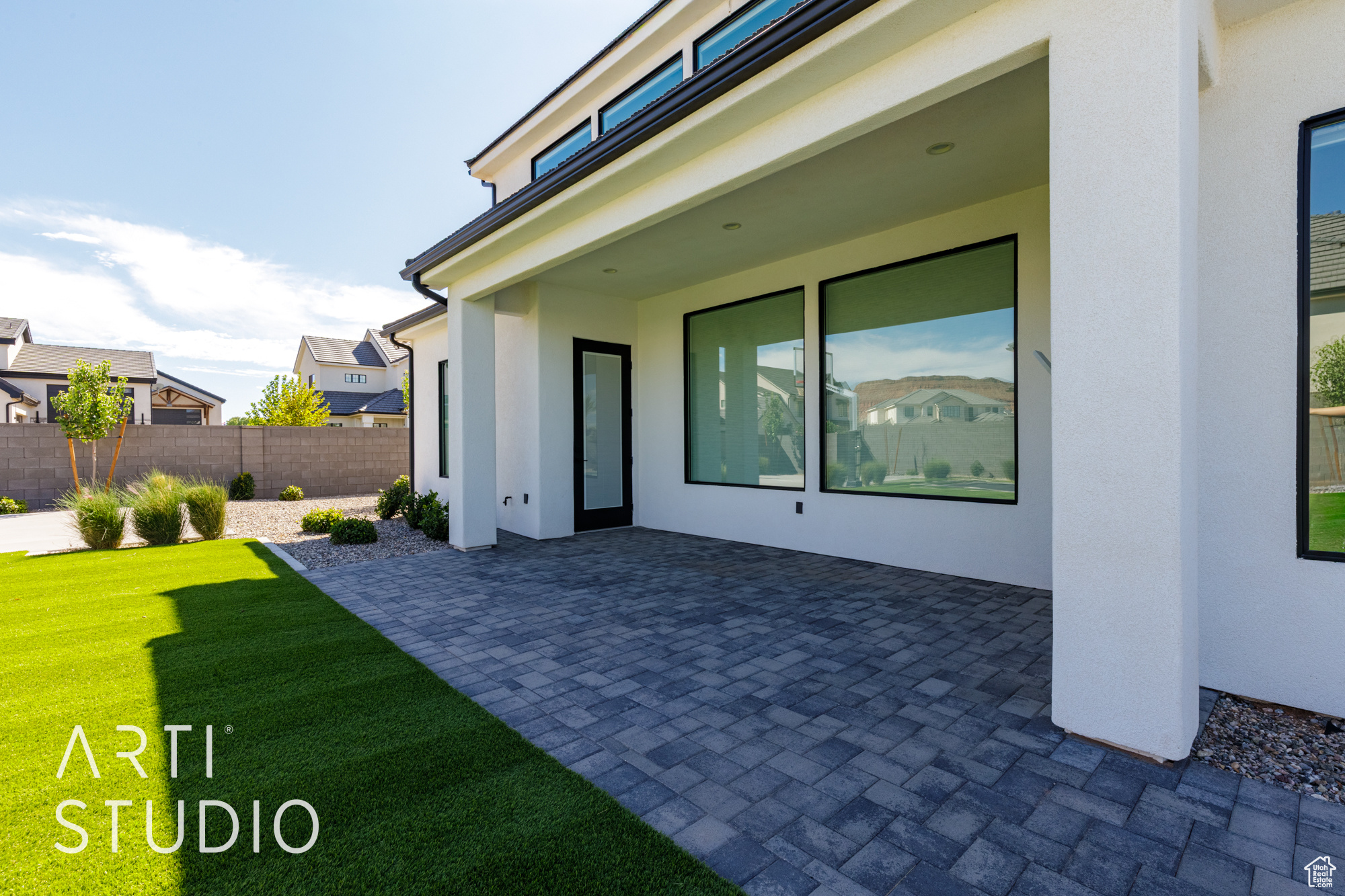 MAJESTIC FIELDS - Residential