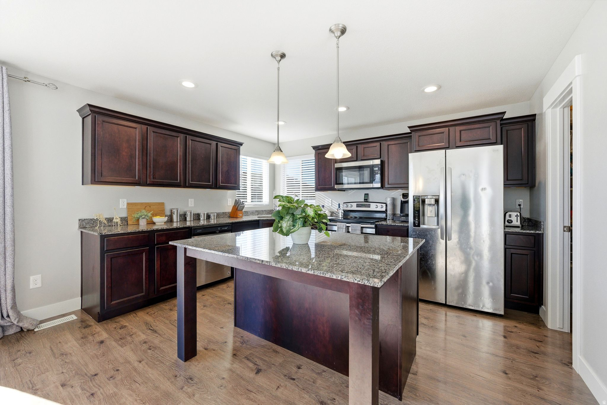 BRANDON PARK - Residential