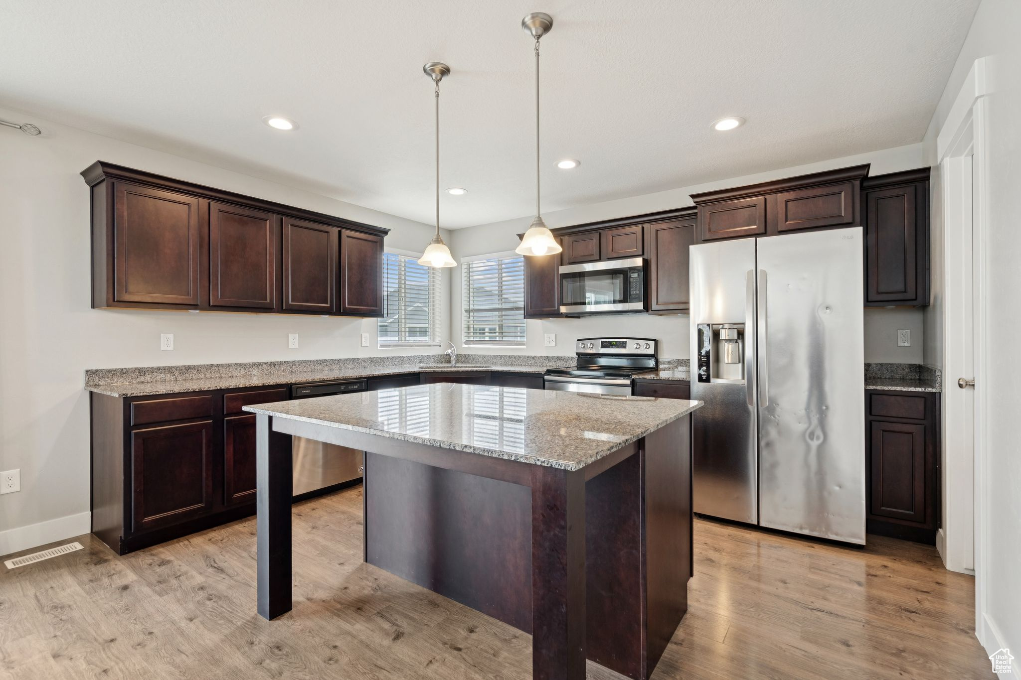 BRANDON PARK - Residential