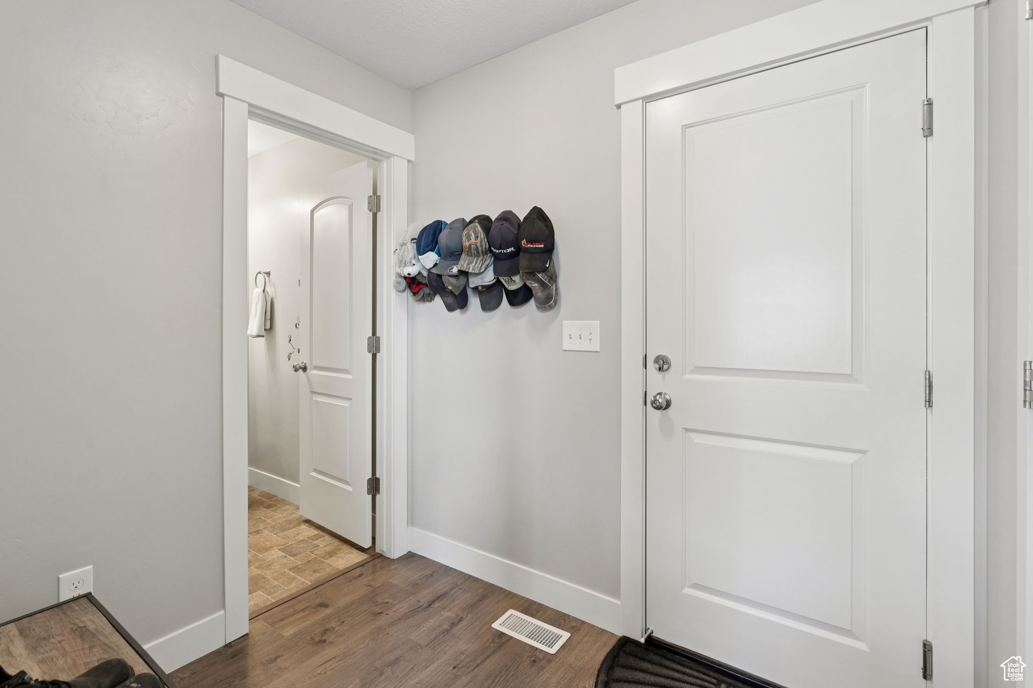 BRANDON PARK - Residential