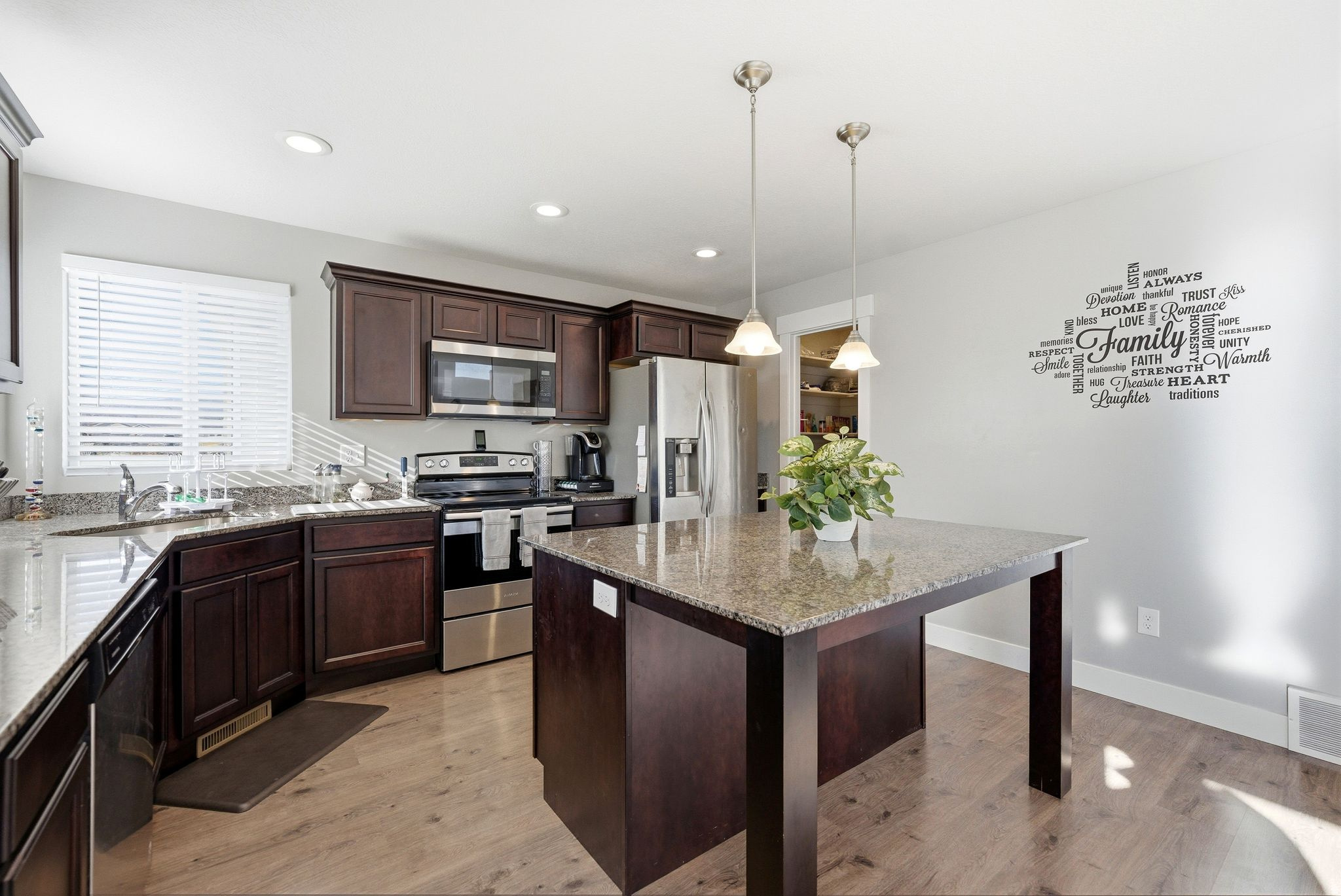 BRANDON PARK - Residential