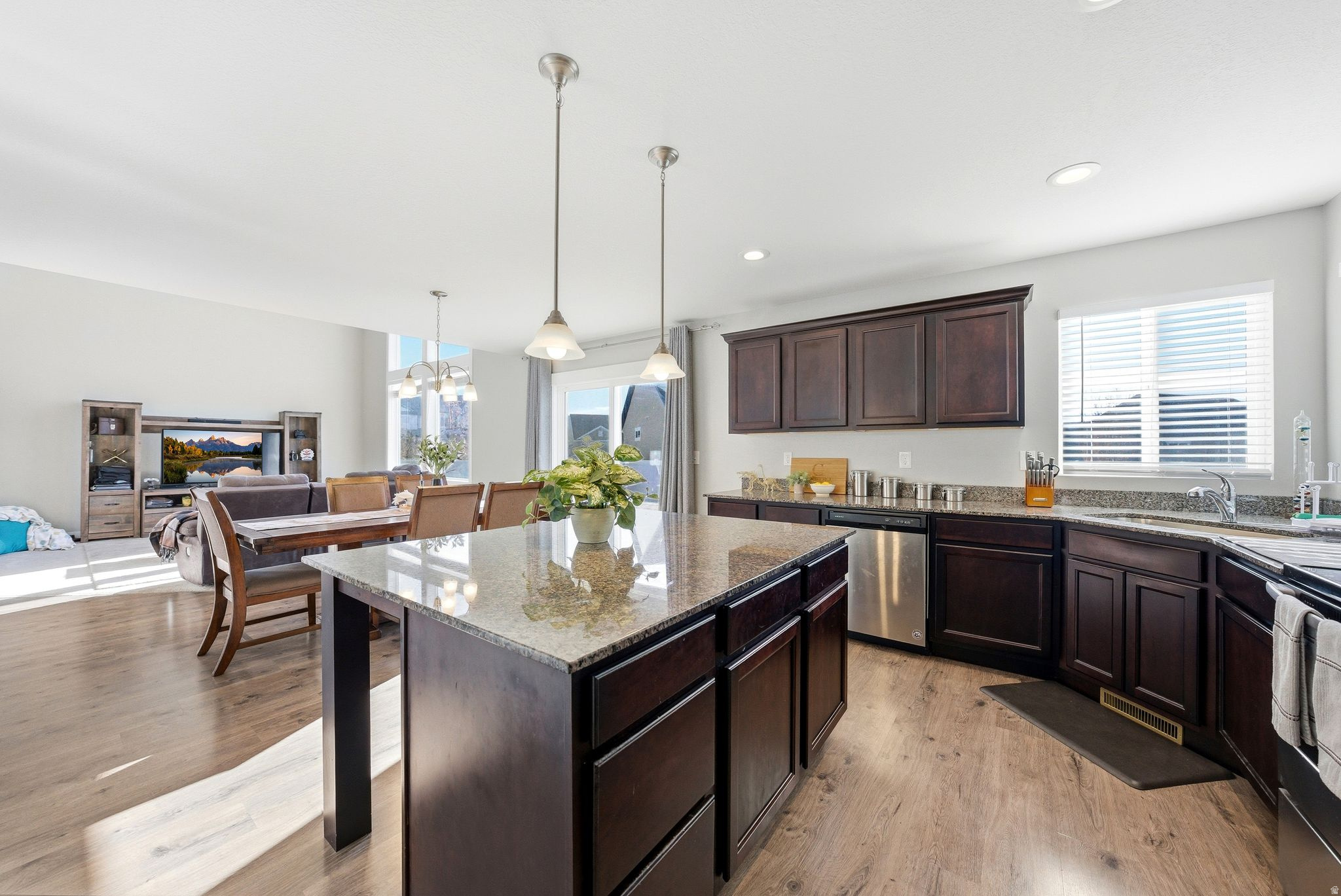 BRANDON PARK - Residential