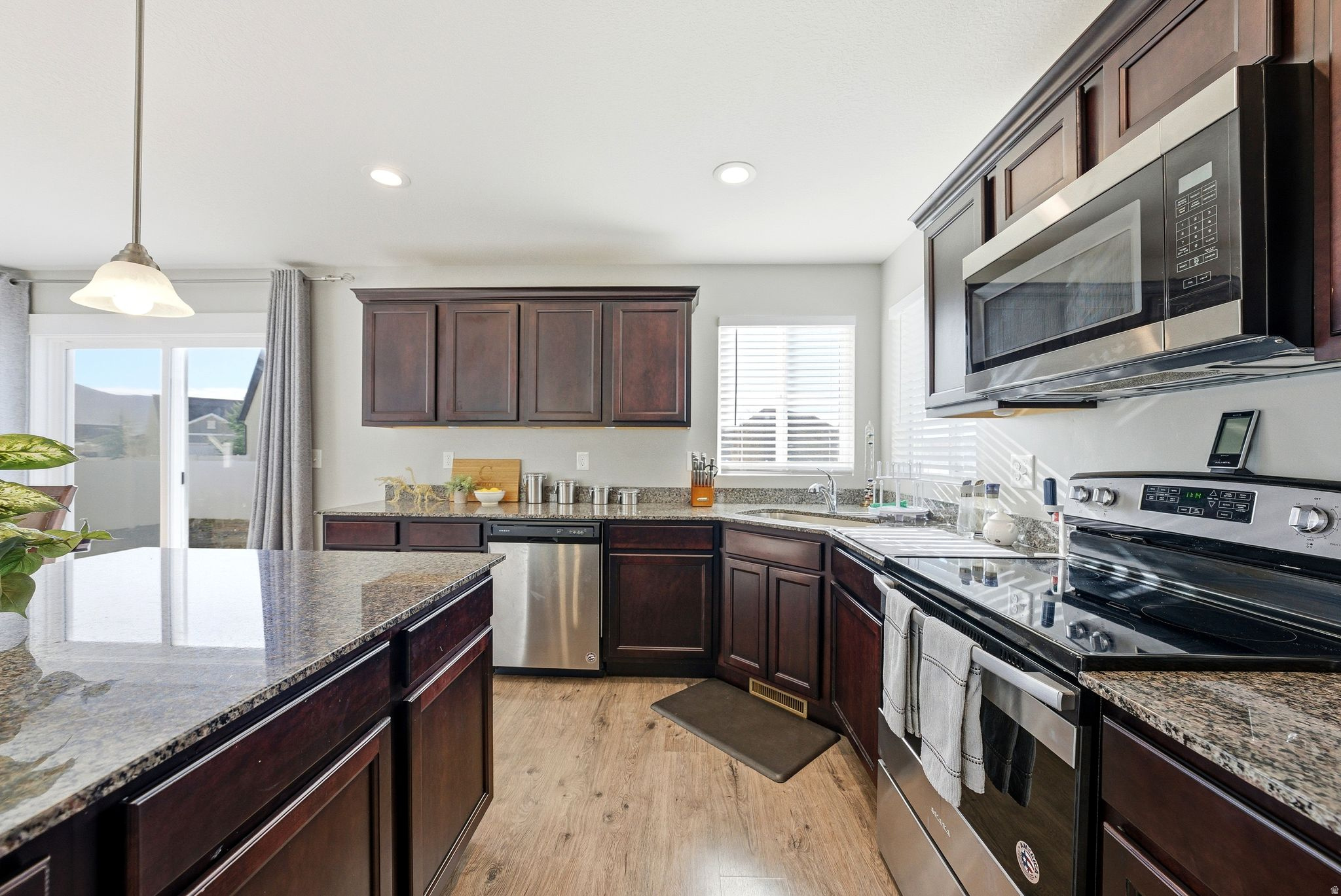 BRANDON PARK - Residential