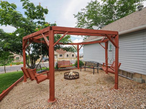 Tiny photo for 415 N COLUMBUS LN W, Elk Ridge, UT 84651 (MLS # 2110798)