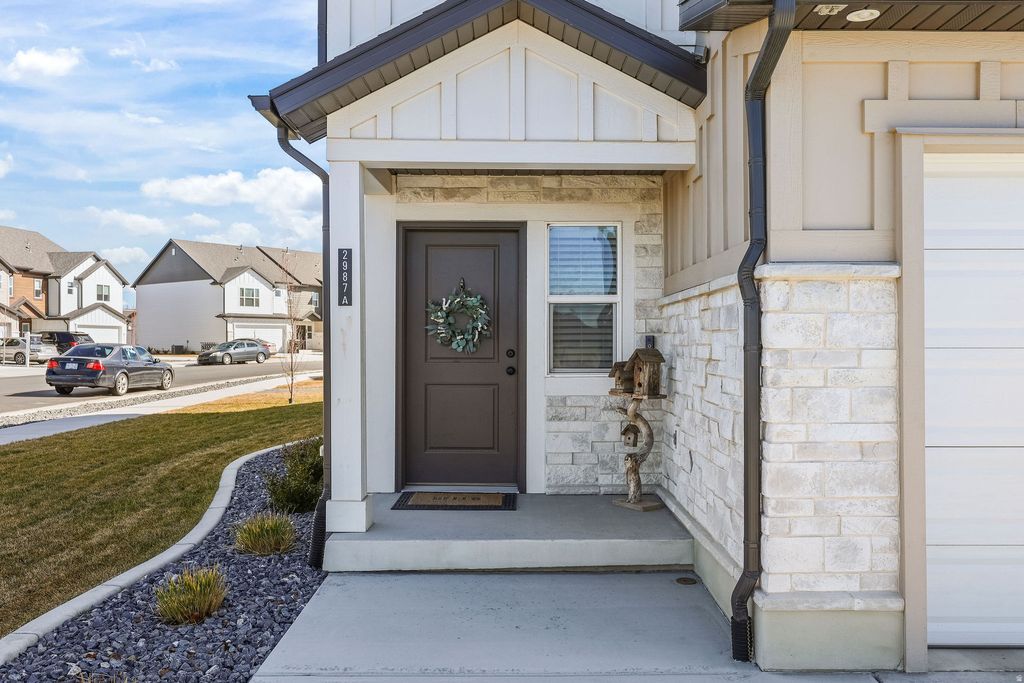 Photo of 2987 S OLD EMIGRANT RD #A, Syracuse, UT 84075 (MLS # 2140008)