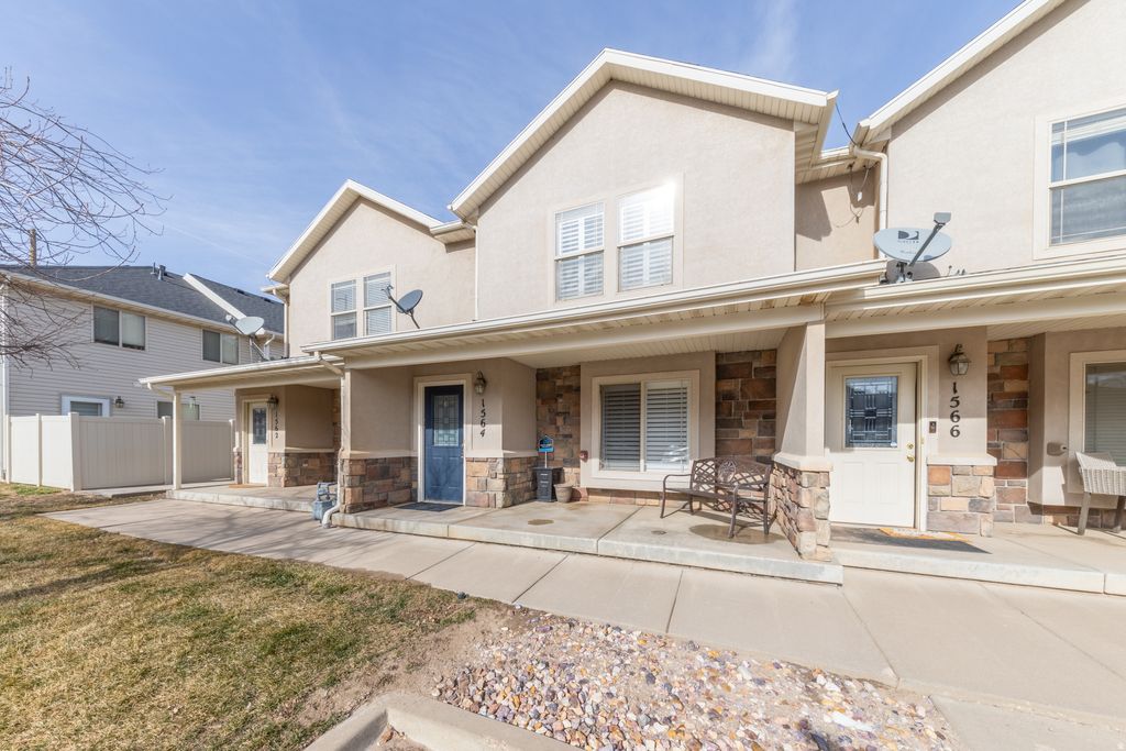 Photo of 1564 E SANDALWOOD DR S, South Weber, UT 84405 (MLS # 2135933)