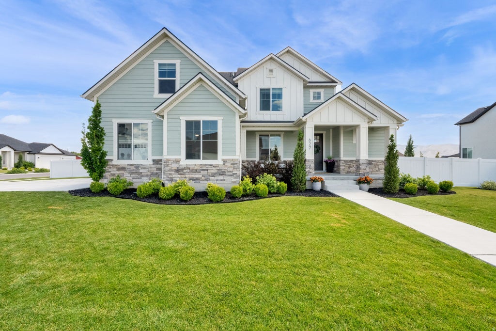 Photo of 627 W 1390 S, Lehi, UT 84043 (MLS # 2169552)