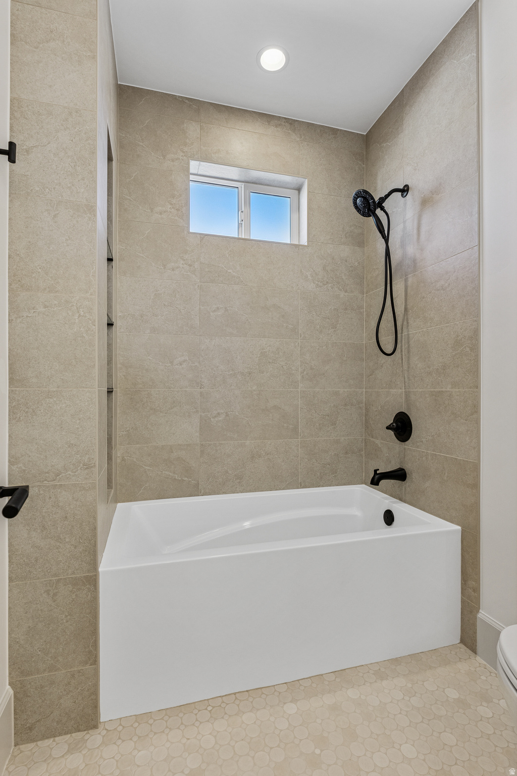 FALCON RIDGE PH 4 - Residential