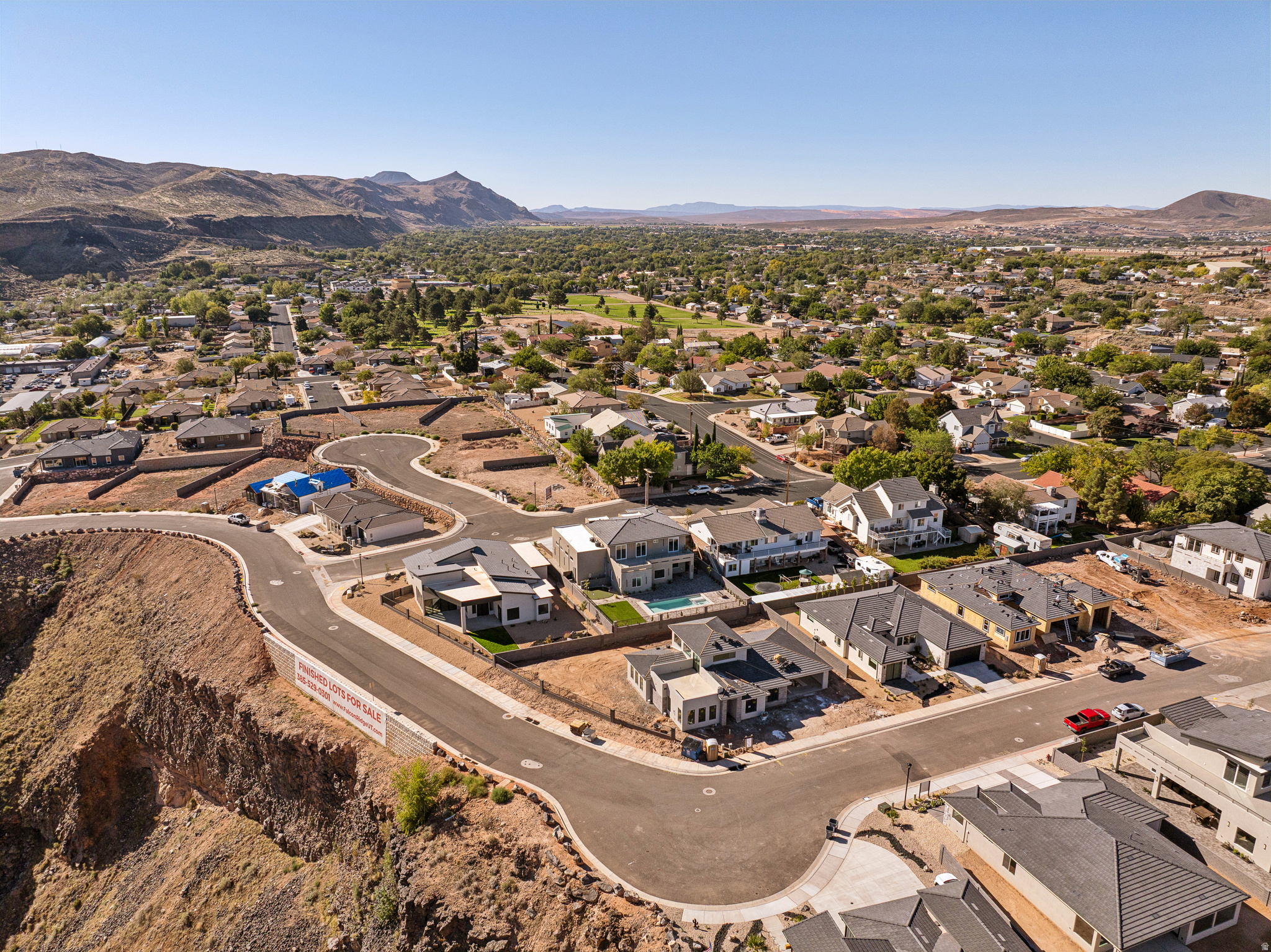 FALCON RIDGE PH 4 - Residential