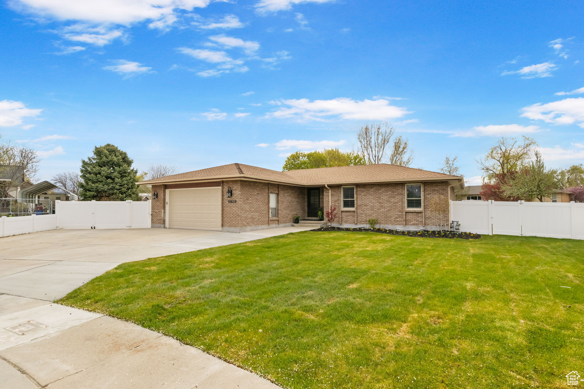 9809 S Jordan Ridge Cir, South Jordan, Utah image 2