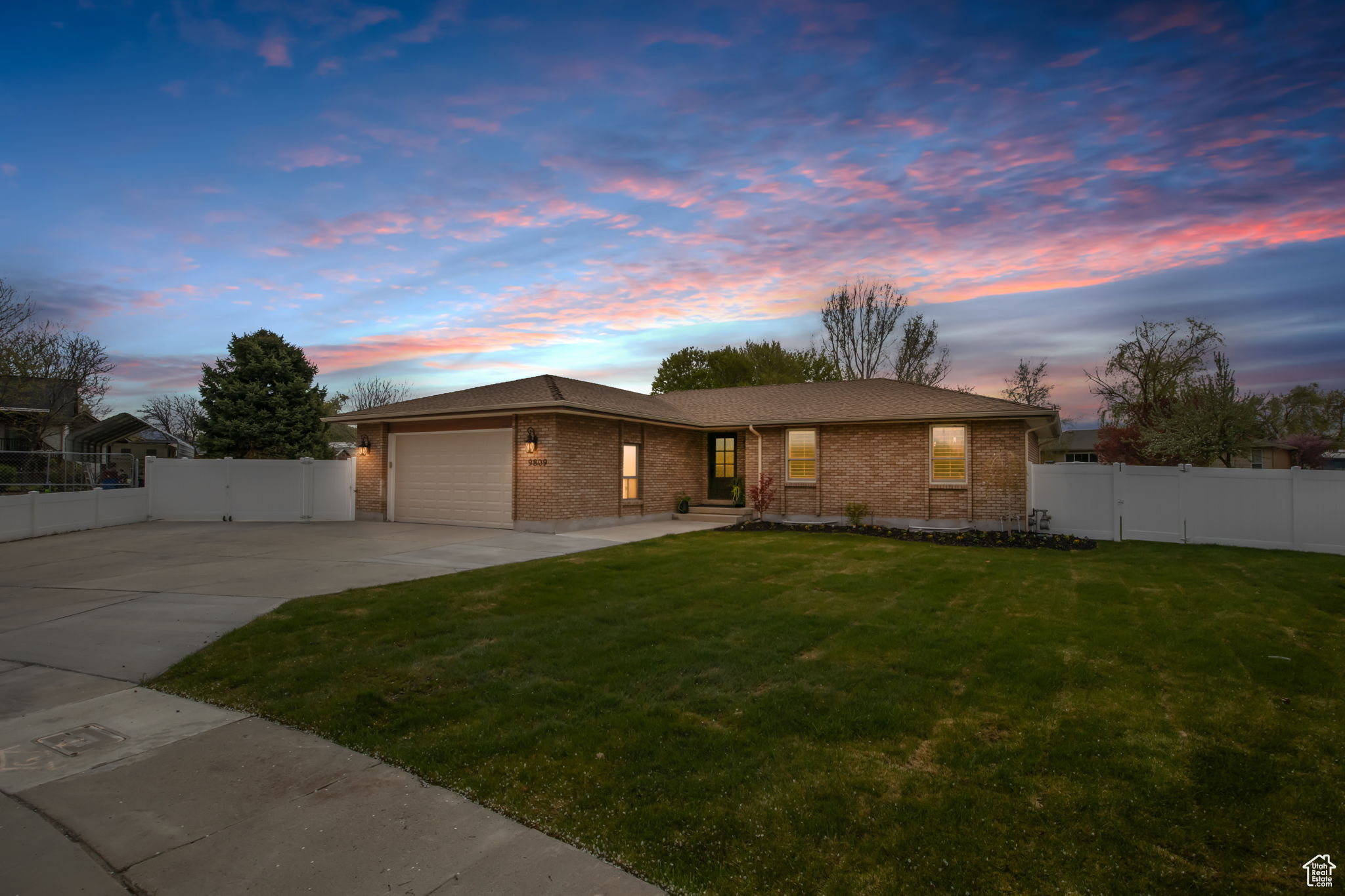 9809 S Jordan Ridge Cir, South Jordan, Utah image 1