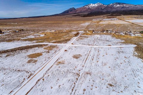 Tiny photo for 16 DEAN CT #6, La Sal, UT 84530 (MLS # 1722783)