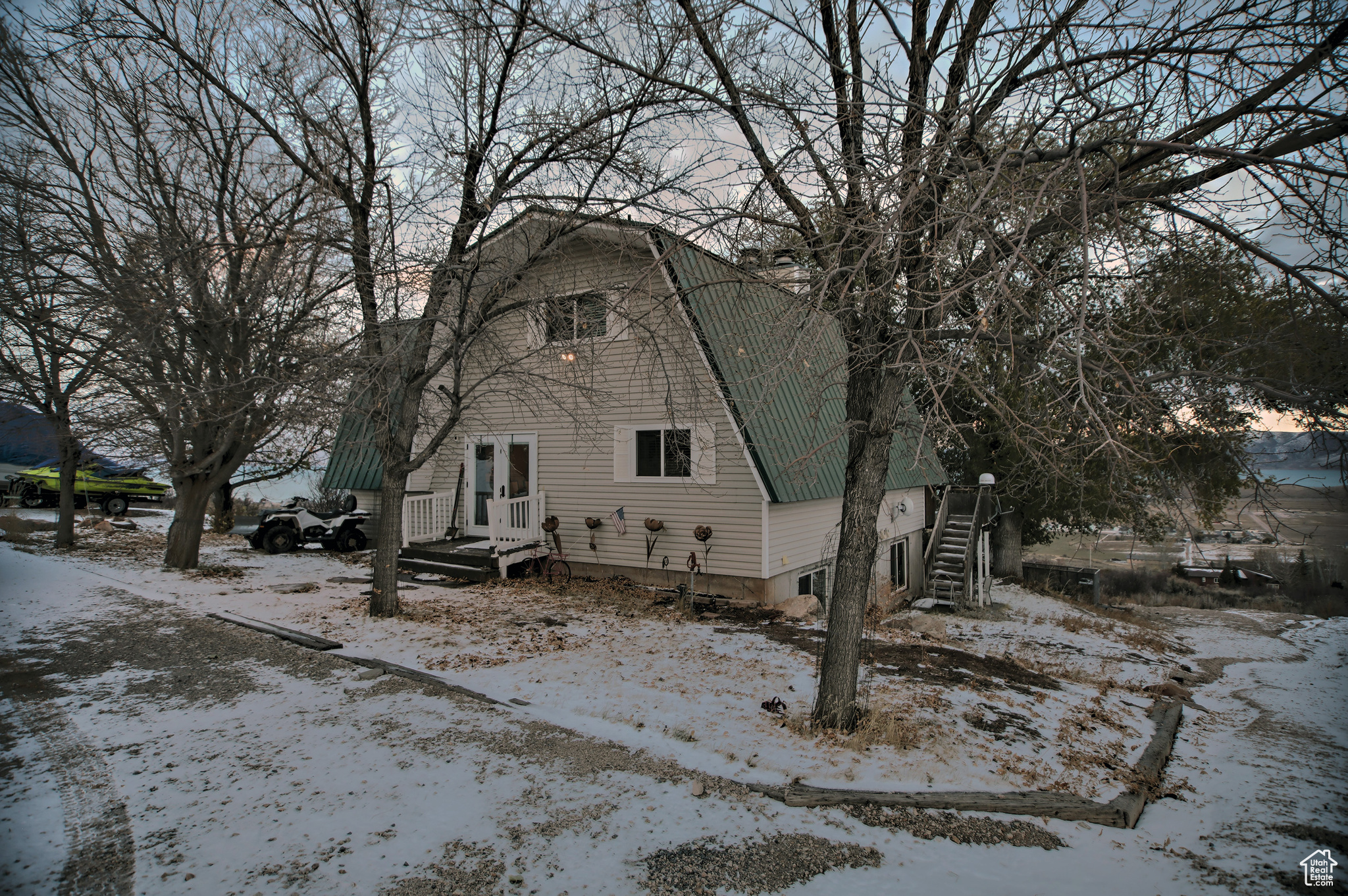 2256 S Valleyview Dr, Garden City, Utah image 1