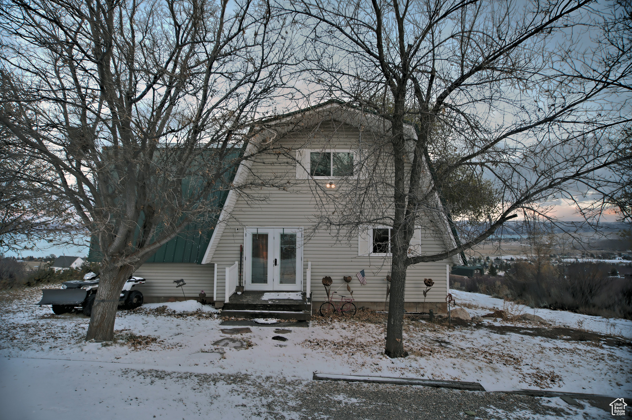 2256 S Valleyview Dr, Garden City, Utah image 3