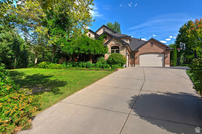 RED BIRCH ESTATES - Residential