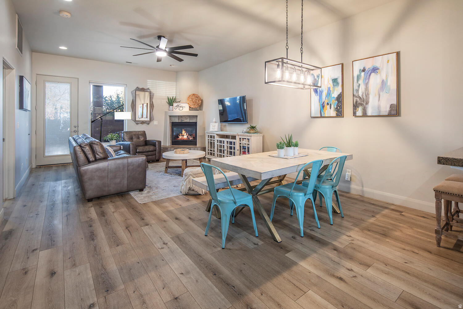 POINT VISTA CONDO - Residential