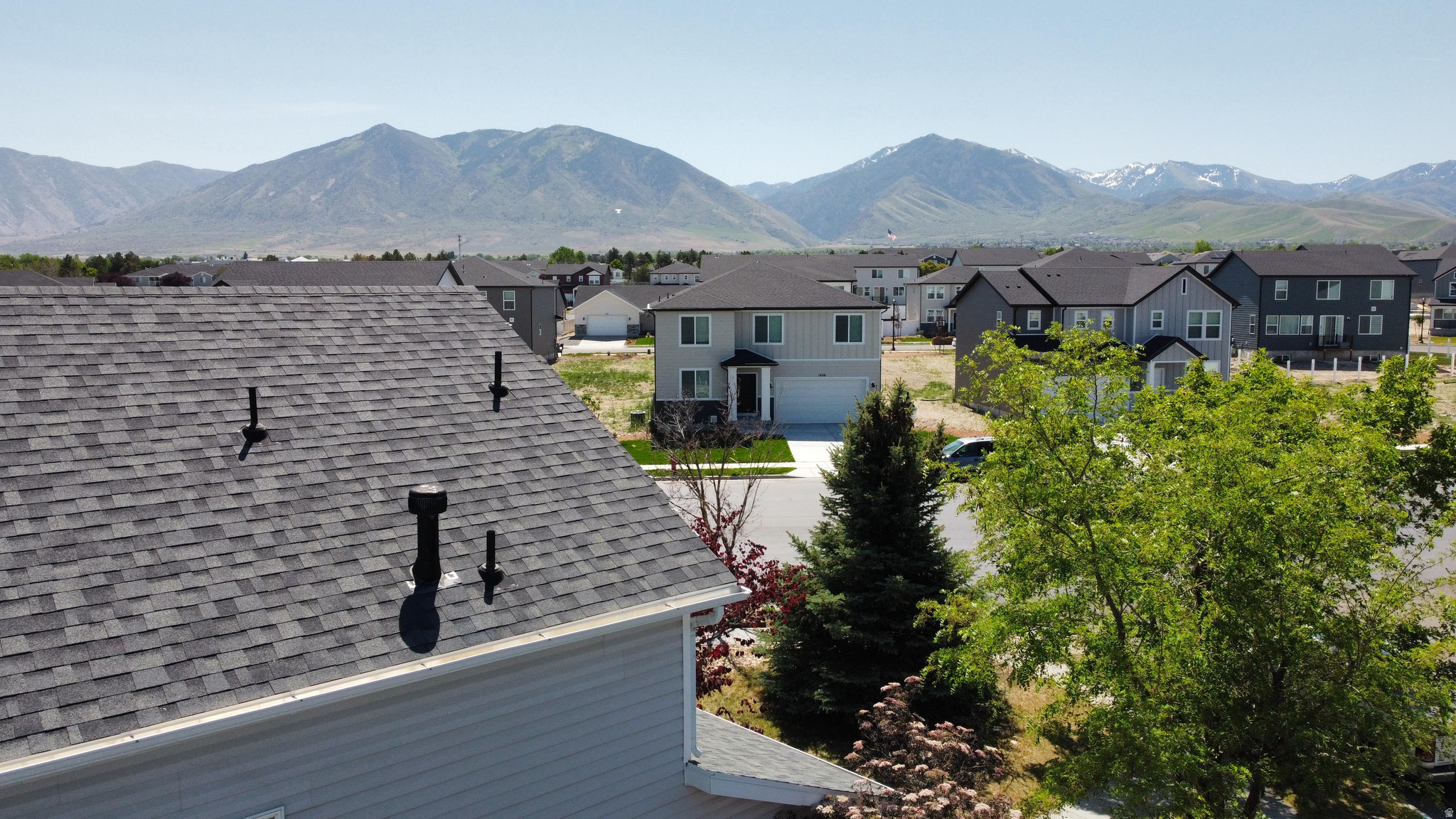 OVERLAKE ESTATES - Residential