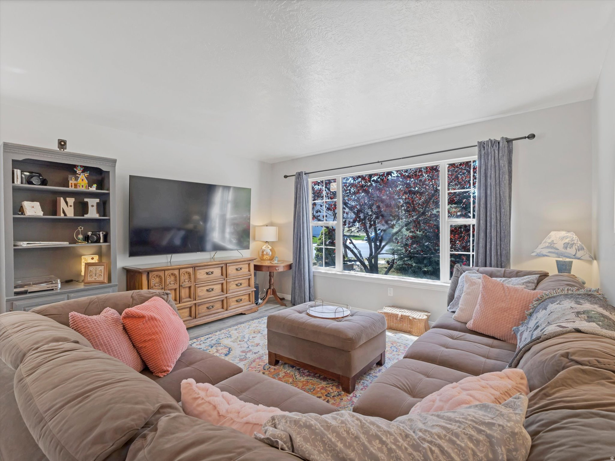 OVERLAKE ESTATES - Residential
