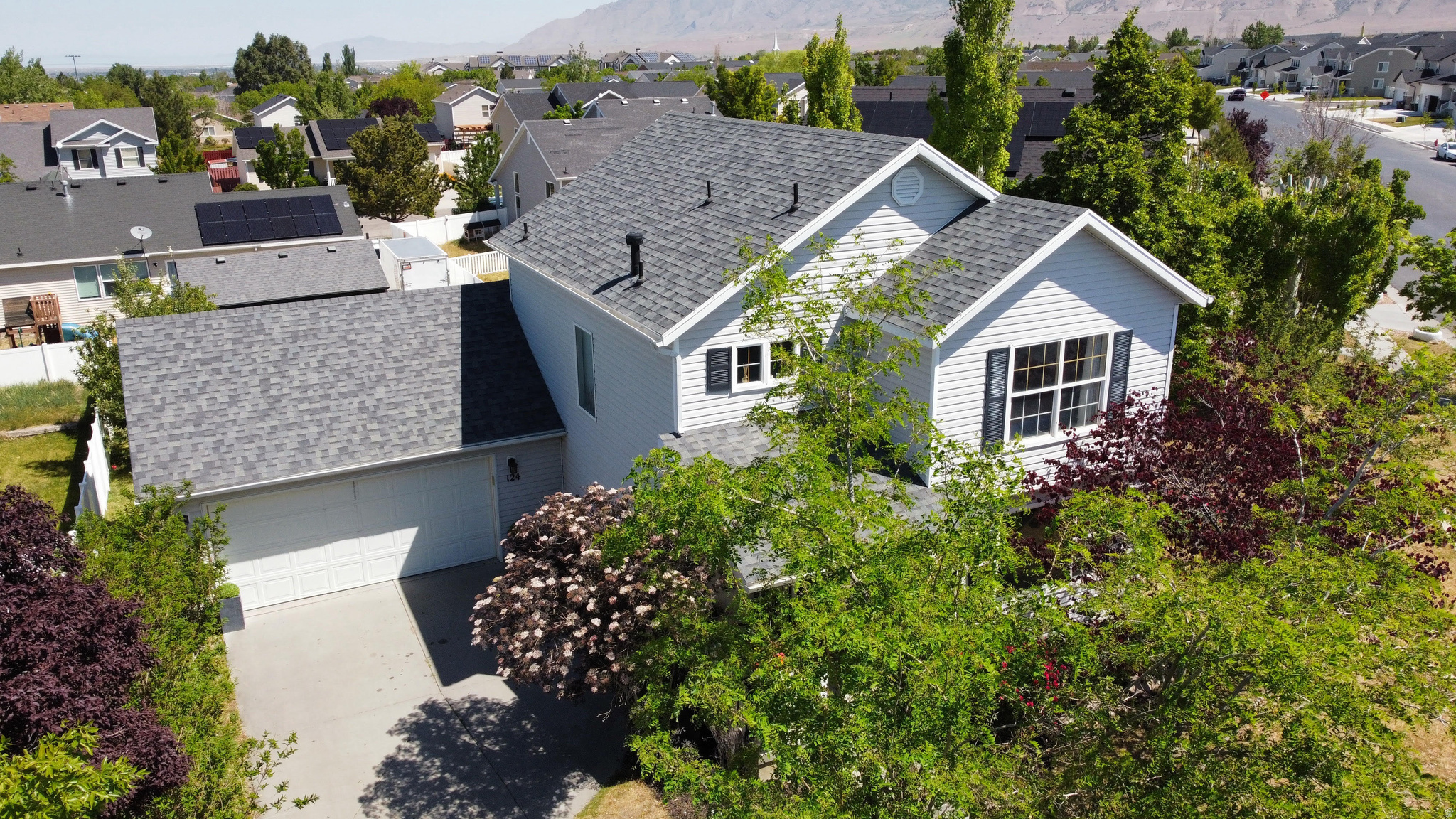 OVERLAKE ESTATES - Residential