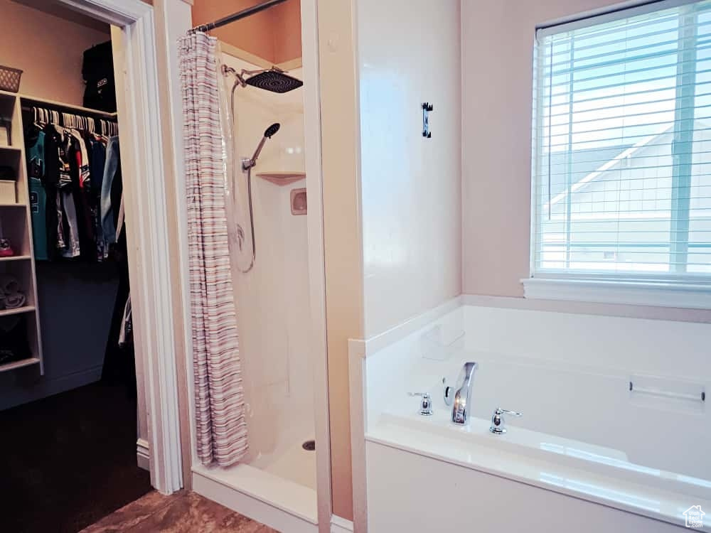 COUNTRY HILLS - Residential