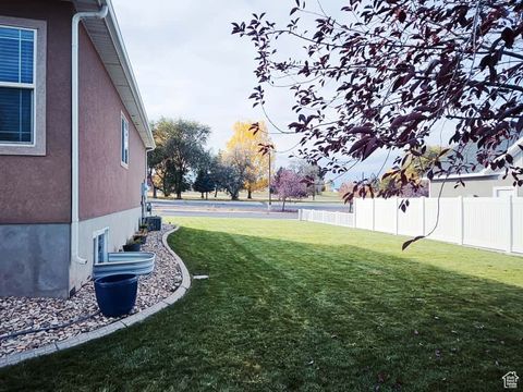 Tiny photo for 312 S PARK PLACE DR, Roosevelt, UT 84066 (MLS # 2119706)