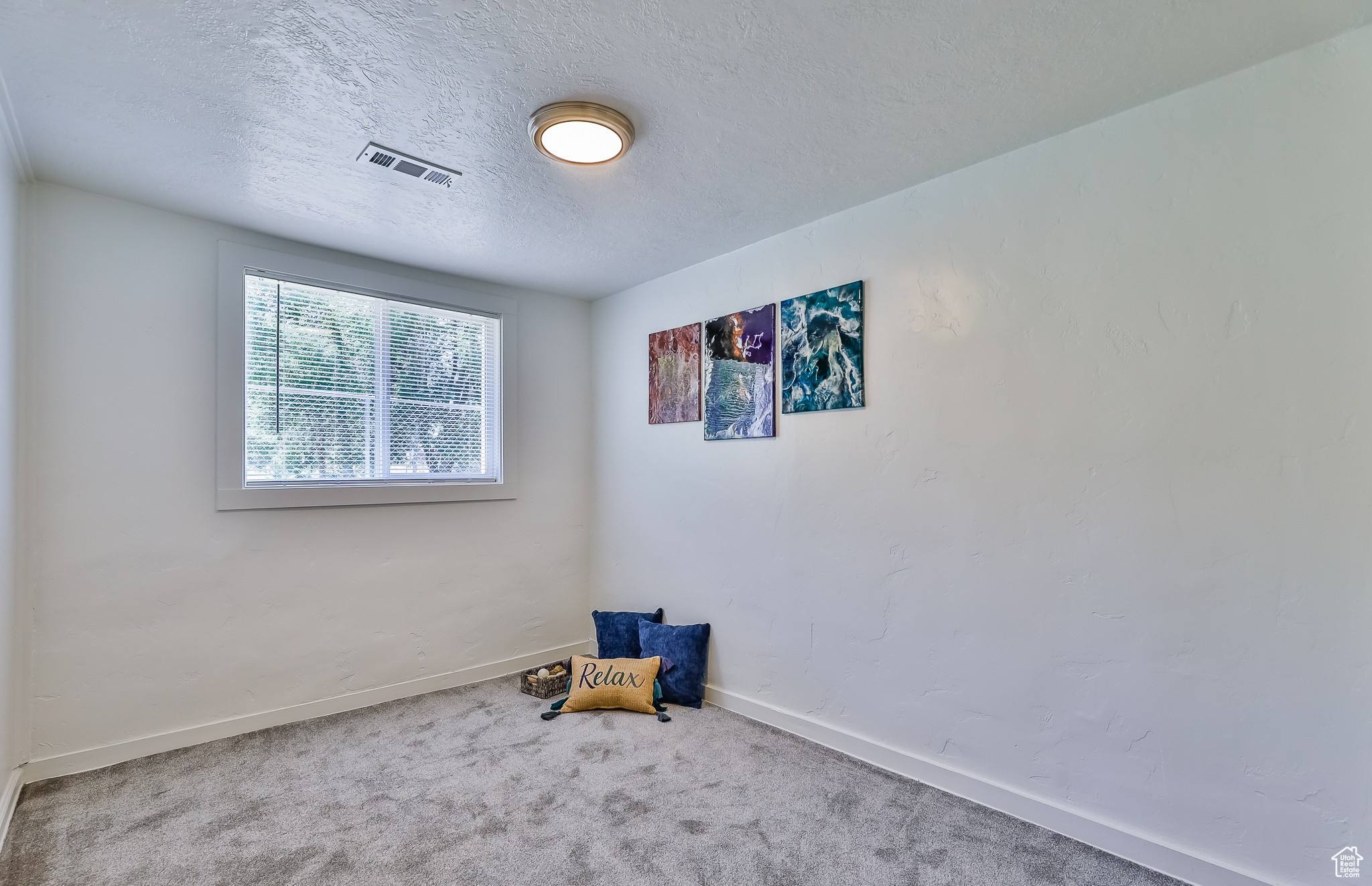 SCOTTSDALE SUB - Residential Income