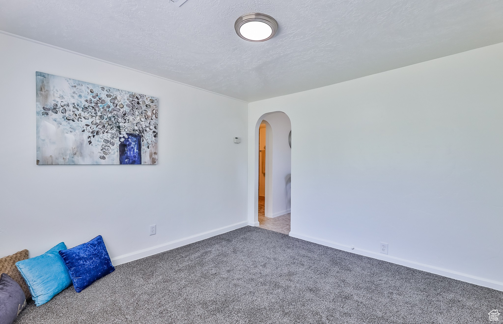 SCOTTSDALE SUB - Residential Income