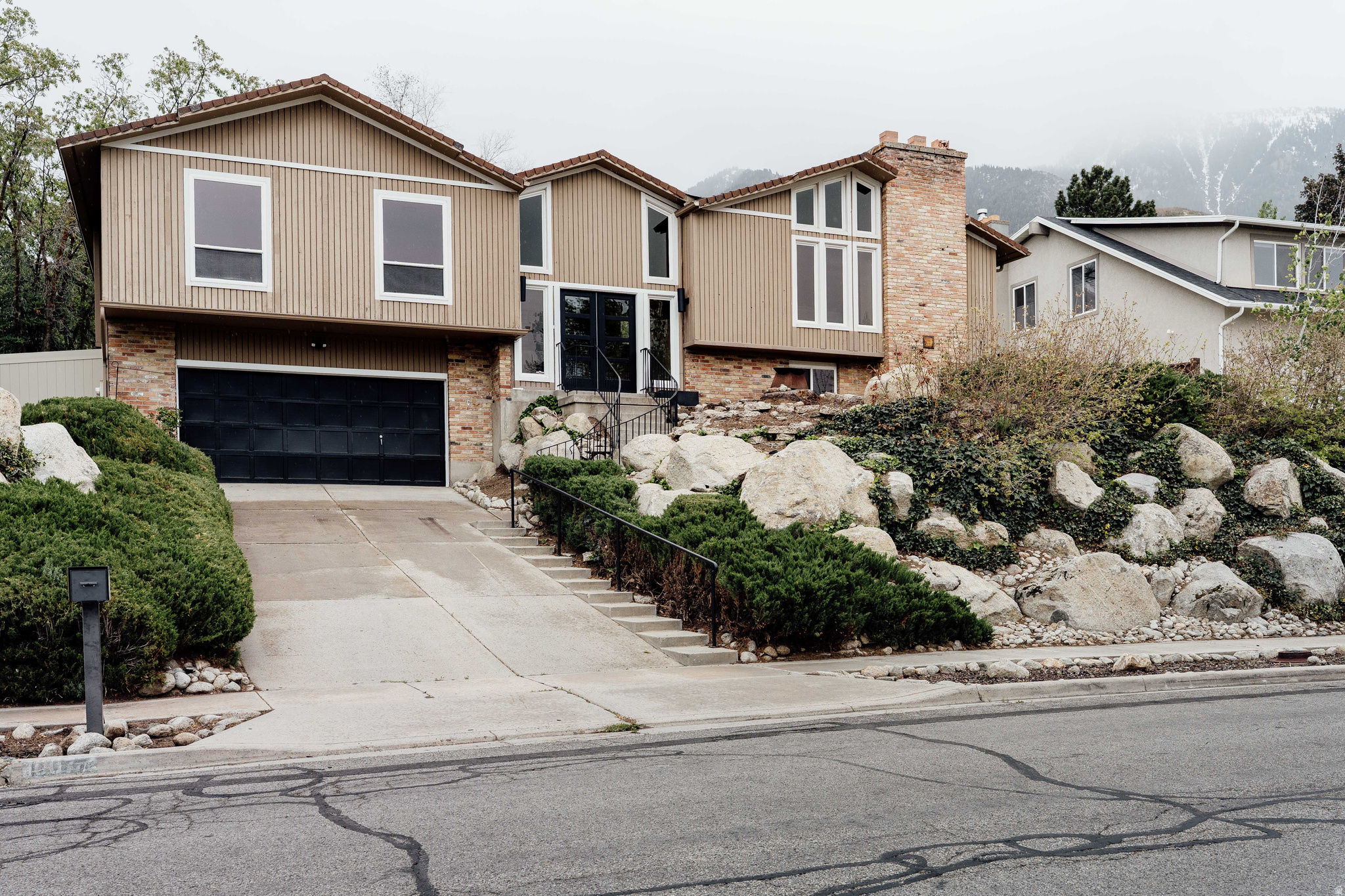 MAJESTIC CYN ESTATES - Residential