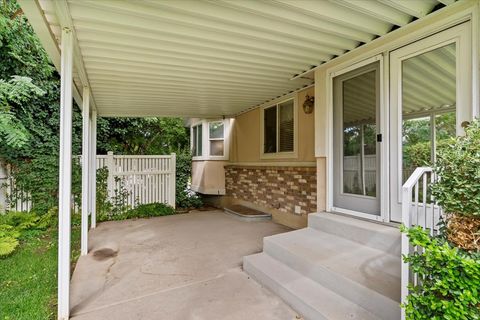 Tiny photo for 527 E 2500 N, North Ogden, UT 84414 (MLS # 2141054)