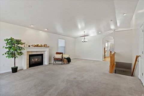 Tiny photo for 527 E 2500 N, North Ogden, UT 84414 (MLS # 2141054)