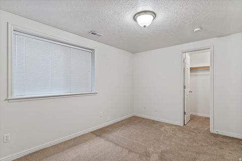 Tiny photo for 527 E 2500 N, North Ogden, UT 84414 (MLS # 2141054)