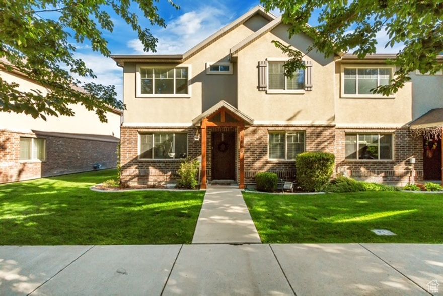 Beautiful, well-maintained end-unit townhome in Springville! 3 bedrooms, 2 1/2 baths with a roomy, two-story living room. This townhome comes with a 2 car garage and a full driveway for additional parking, as well as a partially covered patio. Convenient location with great access to shopping, entertainment, parks, recreation, schools, Hobble Creek Canyon, I-15, restaurants, etc. Come make this your new home! Buyer to verify all information.