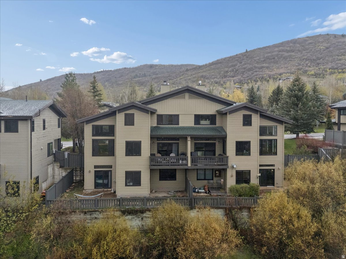 PINEBROOK COTTAGES - Residential