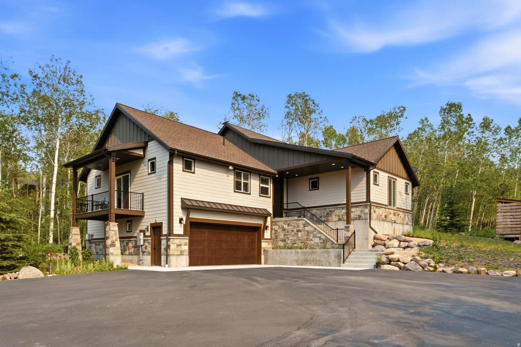 Photo of 10694 E COTTONWOOD LN #539, Heber City, UT 84032 (MLS # 2167402)
