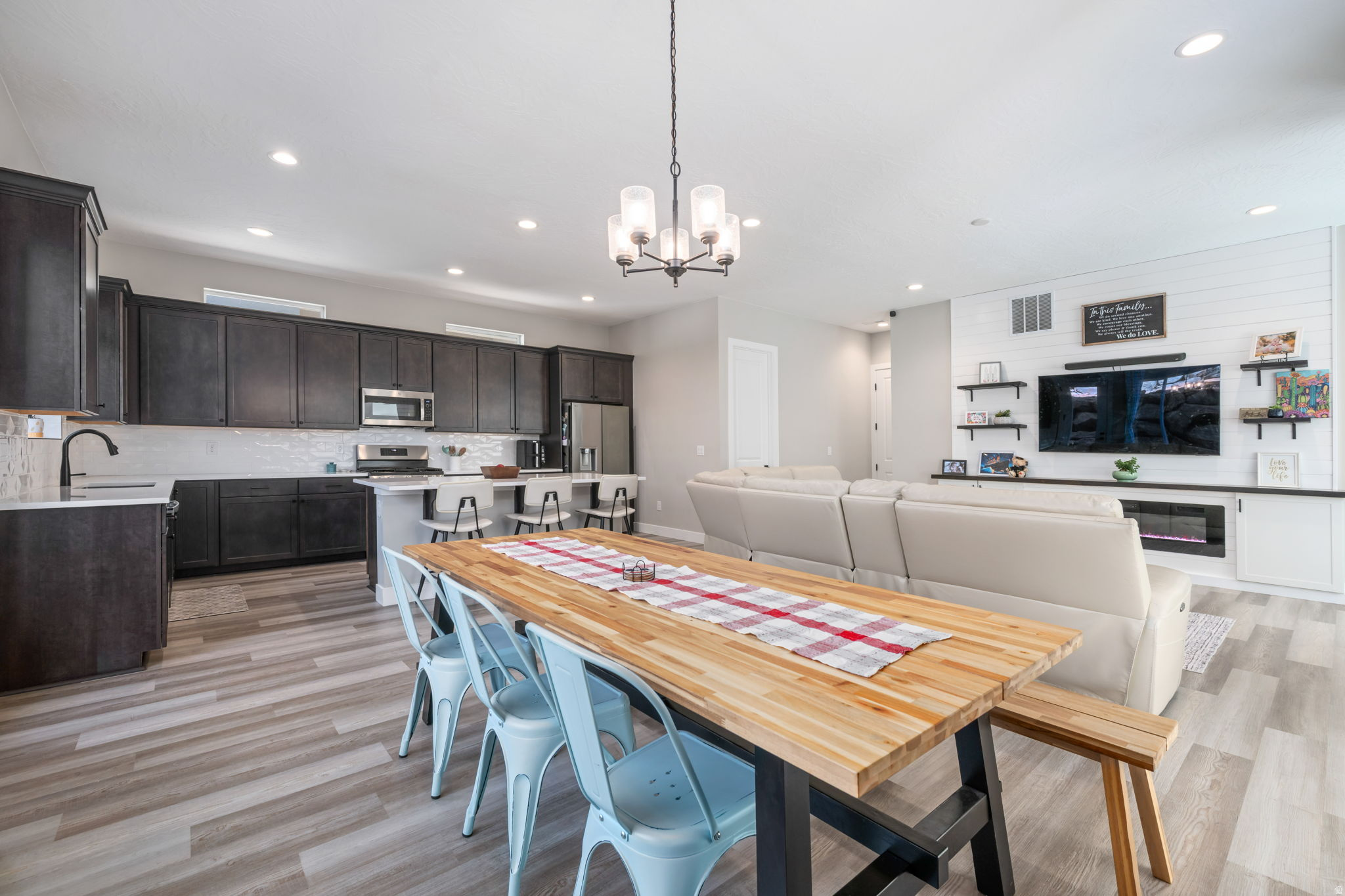 BLACK RIDGE COVE 1 - Residential