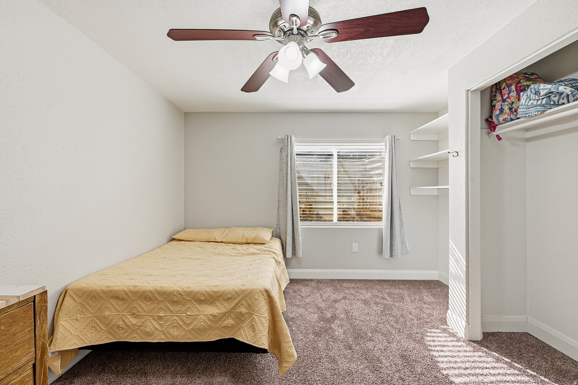 MID VALLEY ESTATES - Residential