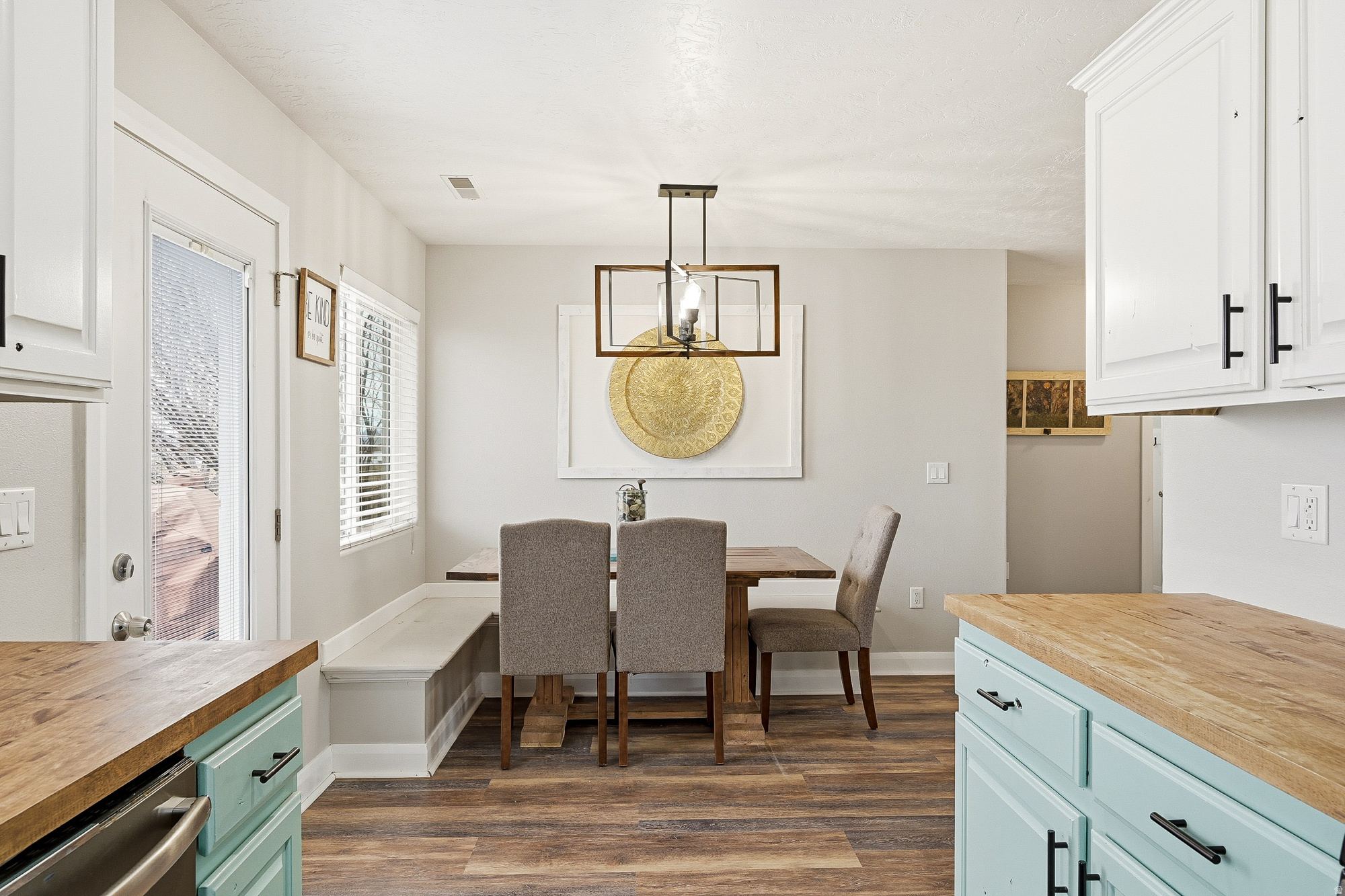 MID VALLEY ESTATES - Residential