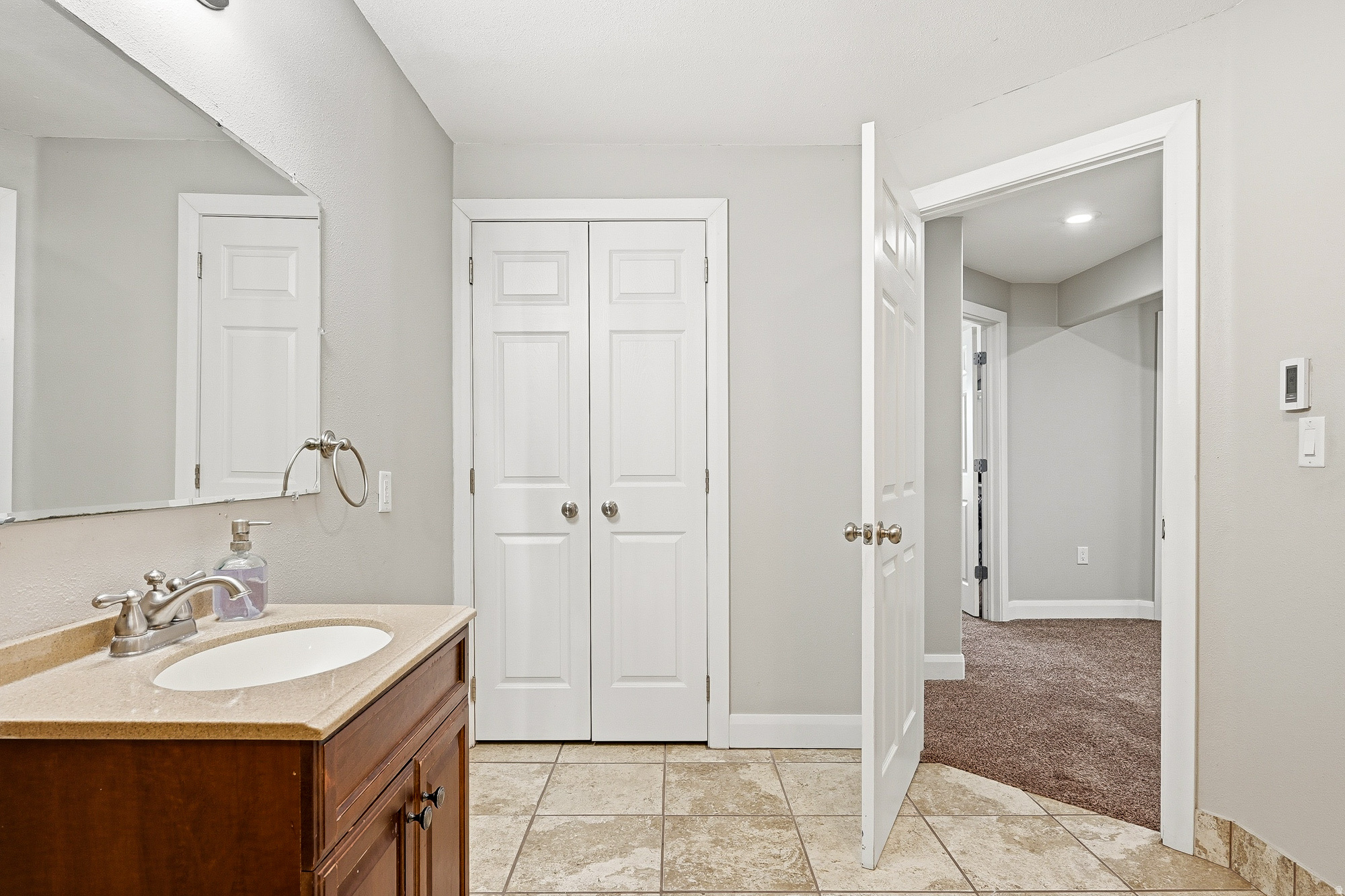 MID VALLEY ESTATES - Residential