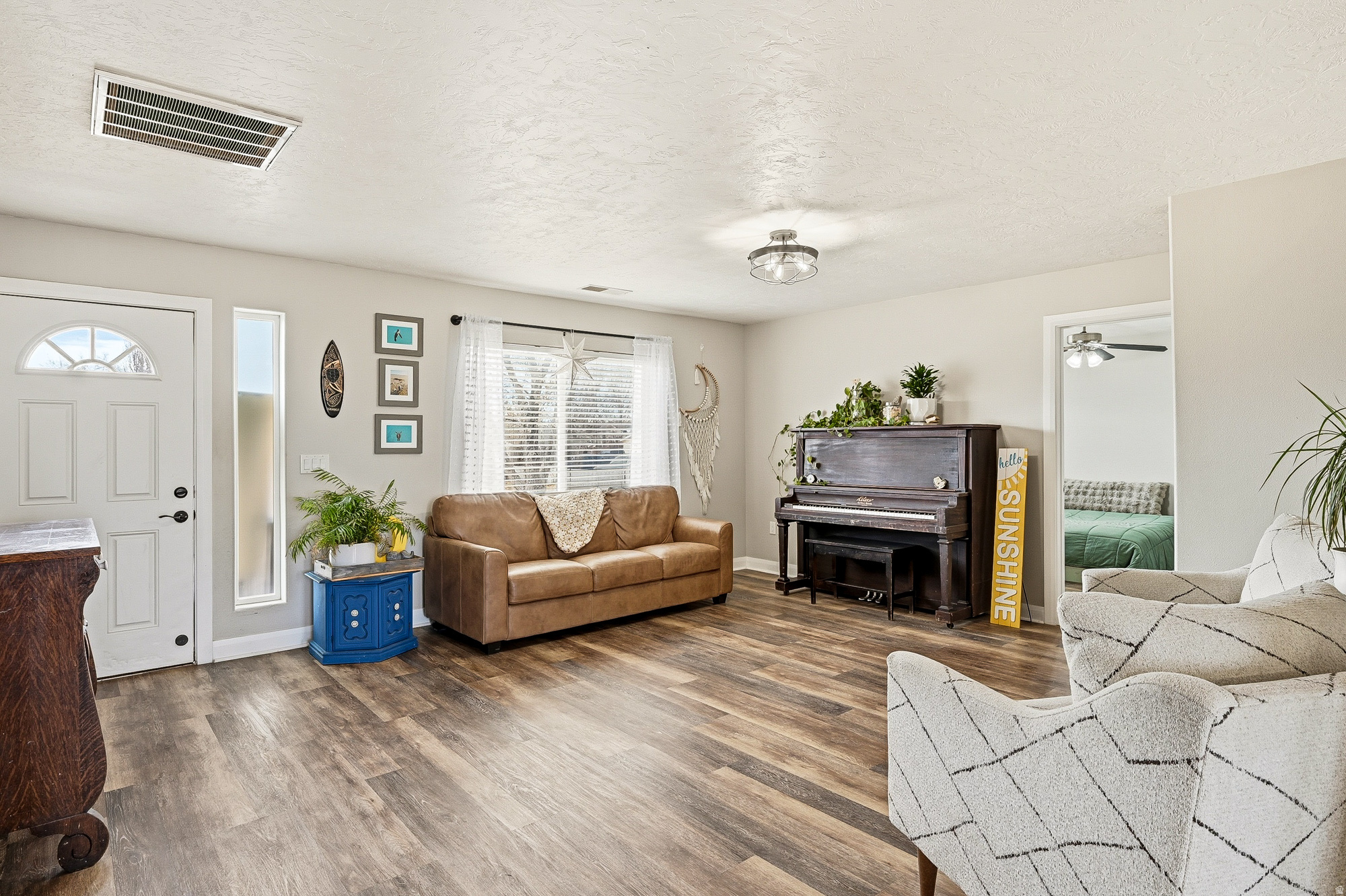 MID VALLEY ESTATES - Residential